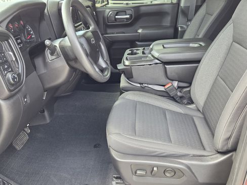 Used 2024 Chevrolet Silverado 1500 Custom Trail Boss AWD/4WD image 4