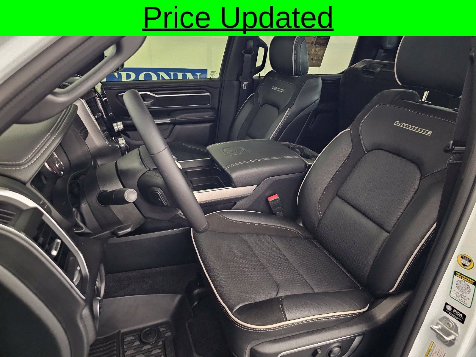 Used 2025 RAM 1500 Laramie w/ Sport Appearance Package AWD/4WD image 6
