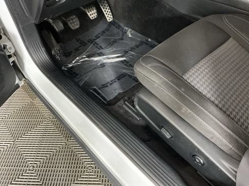 Used 2017 Dodge Challenger R/T w/ Blacktop Package RWD image 15