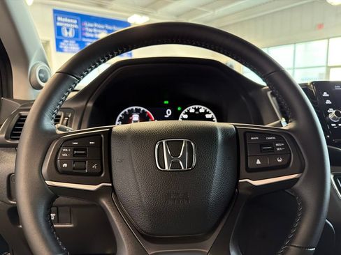 Certified 2026 Honda Ridgeline Sport image 18