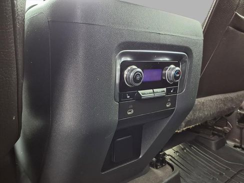 Used 2022 GMC Yukon XL Denali image 25