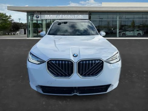 New 2026 BMW X3 xDrive30 w/ Premium Package image 3