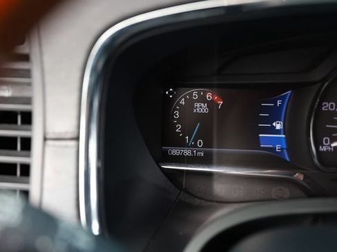 Used 2016 Lincoln Navigator Select RWD image 52