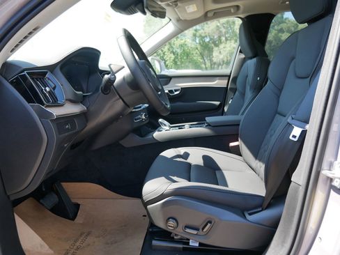 New 2026 Volvo XC90 B5 Plus image 5