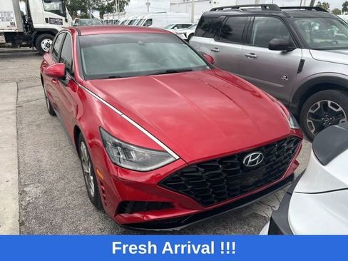 Used 2021 Hyundai Sonata SEL w/ Preferred Accessory Package FWD image 4