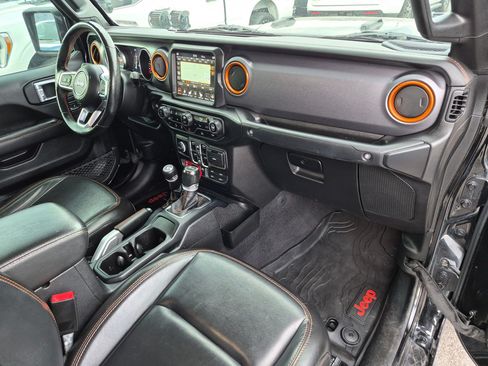 Used 2021 Jeep Gladiator Mojave AWD/4WD image 34