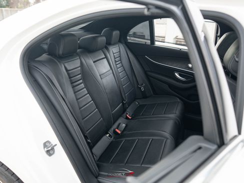 Used 2017 Mercedes-Benz E 300 4MATIC image 18