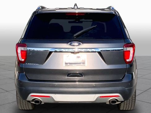 Used 2017 Ford Explorer Limited w/ Equipment Group 301A FWD image 4