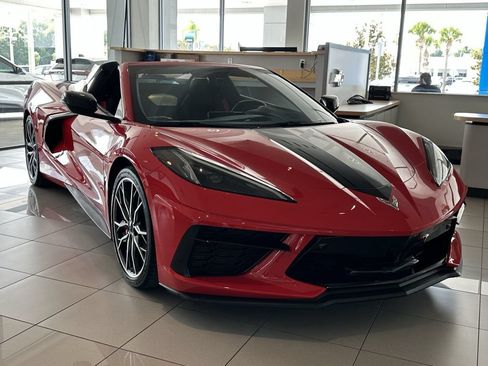 Used 2023 Chevrolet Corvette Stingray Premium Conv w/ Z51 Performance Package RWD image 3