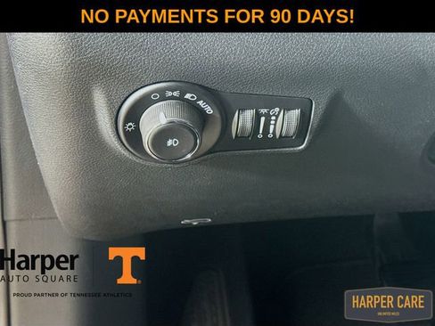 New 2026 Jeep Compass Latitude image 13