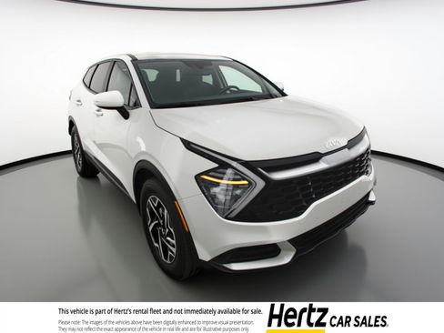 Used 2025 Kia Sportage LX image 1