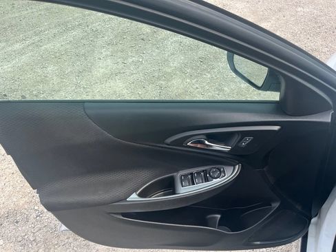 Used 2023 Chevrolet Malibu LS FWD image 17