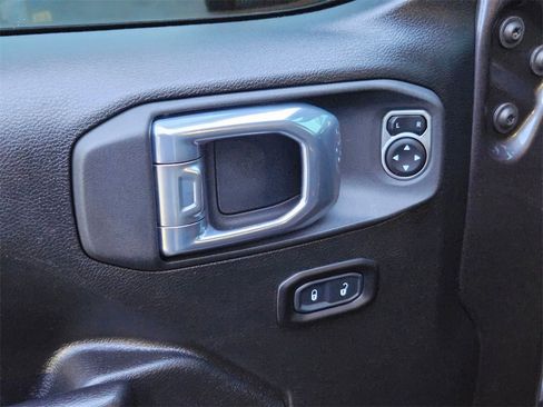 Certified 2021 Jeep Wrangler Unlimited Sport image 11