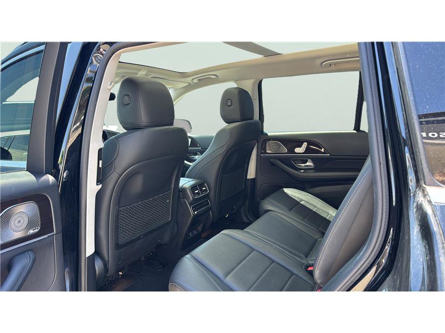 Used 2024 Mercedes-Benz GLS 450 4MATIC image 13
