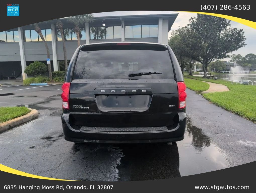 Used 2020 Dodge Grand Caravan SXT FWD image 4