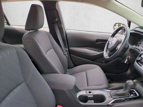 Used 2024 Toyota Corolla LE FWD image 19