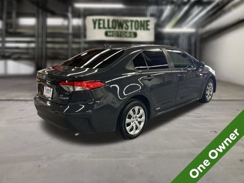 Used 2024 Toyota Corolla LE AWD/4WD image 4