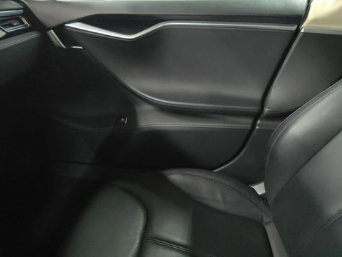 Used 2014 Tesla Model S 85 image 40