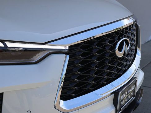 Certified 2025 INFINITI QX60 Luxe w/ Vision Package AWD/4WD image 62