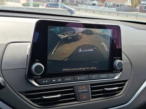 Certified 2025 Nissan Altima 2.5 S image 17