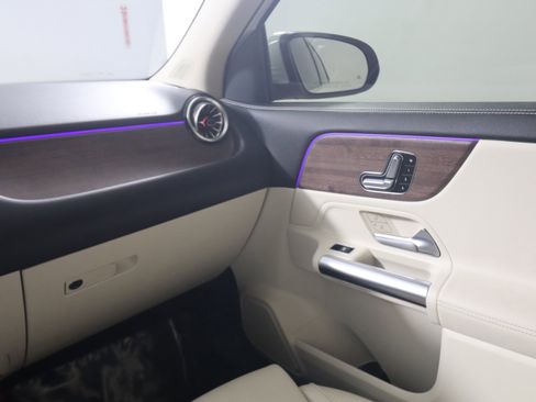 Certified 2023 Mercedes-Benz GLA 250 image 12