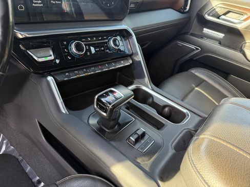 Used 2024 GMC Sierra 1500 Denali w/ Denali Reserve Package image 13