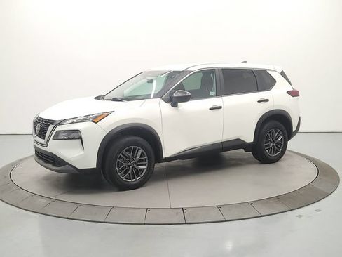 Used 2023 Nissan Rogue S AWD/4WD image 4