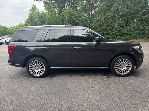 Used 2024 Ford Expedition Limited RWD image 5