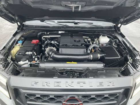Used 2024 Nissan Frontier PRO-4X image 34