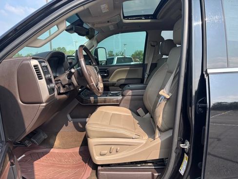 Used 2015 GMC Sierra 2500 Denali AWD/4WD image 16