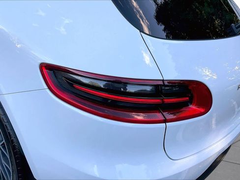 Used 2017 Porsche Macan S AWD/4WD image 26