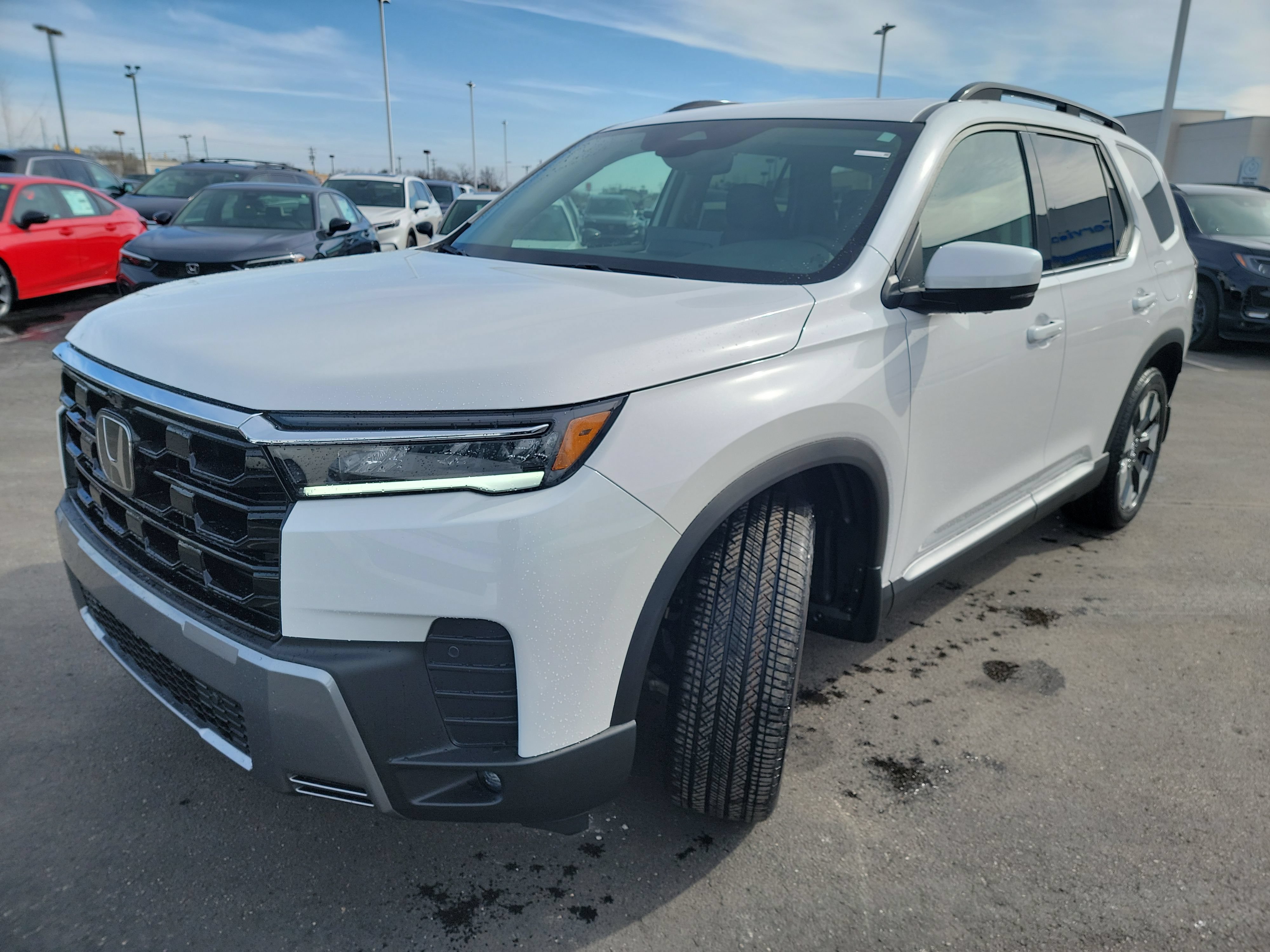 New 2026 Honda Pilot Touring image 3