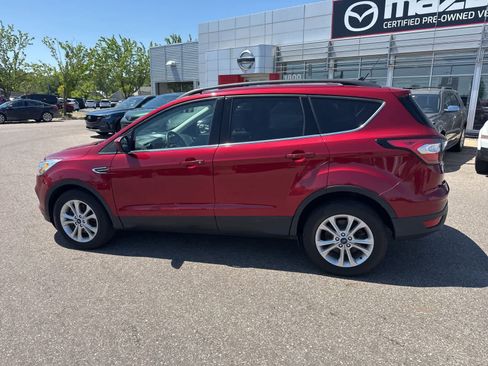 Used 2018 Ford Escape SEL AWD/4WD image 8