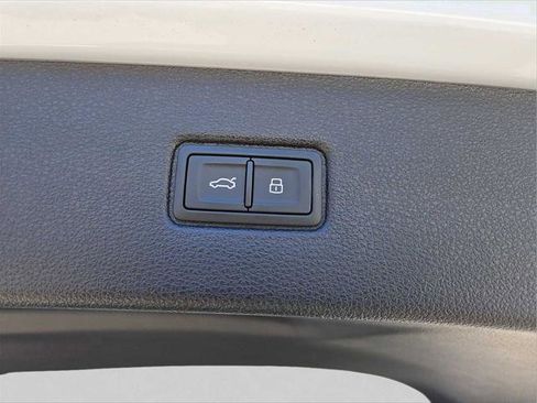 Certified 2023 Audi Q7 3.0T Prestige AWD/4WD image 37
