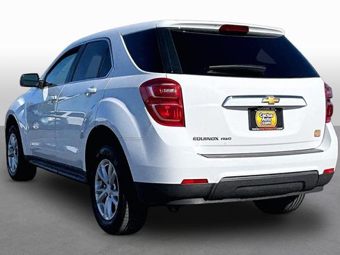 Used 2017 Chevrolet Equinox LS AWD/4WD image 11