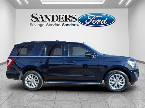 Used 2021 Ford Expedition XLT image 5