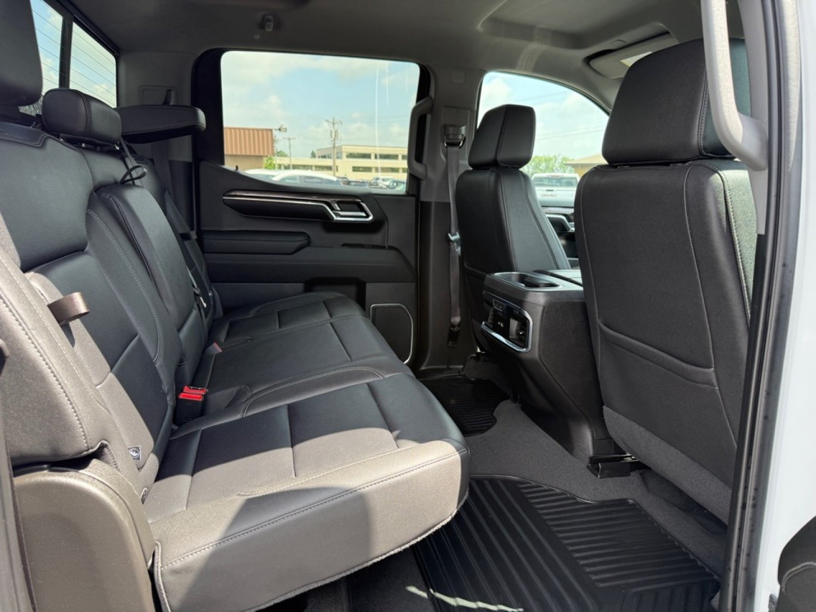 Used 2023 Chevrolet Silverado 1500 LTZ w/ LTZ Convenience Package II AWD/4WD image 25