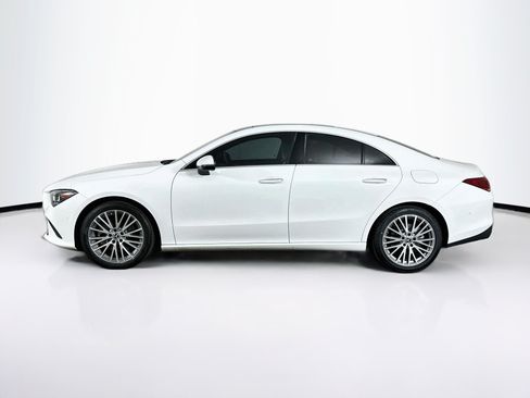 Used 2023 Mercedes-Benz CLA 250 w/ Premium Package image 4