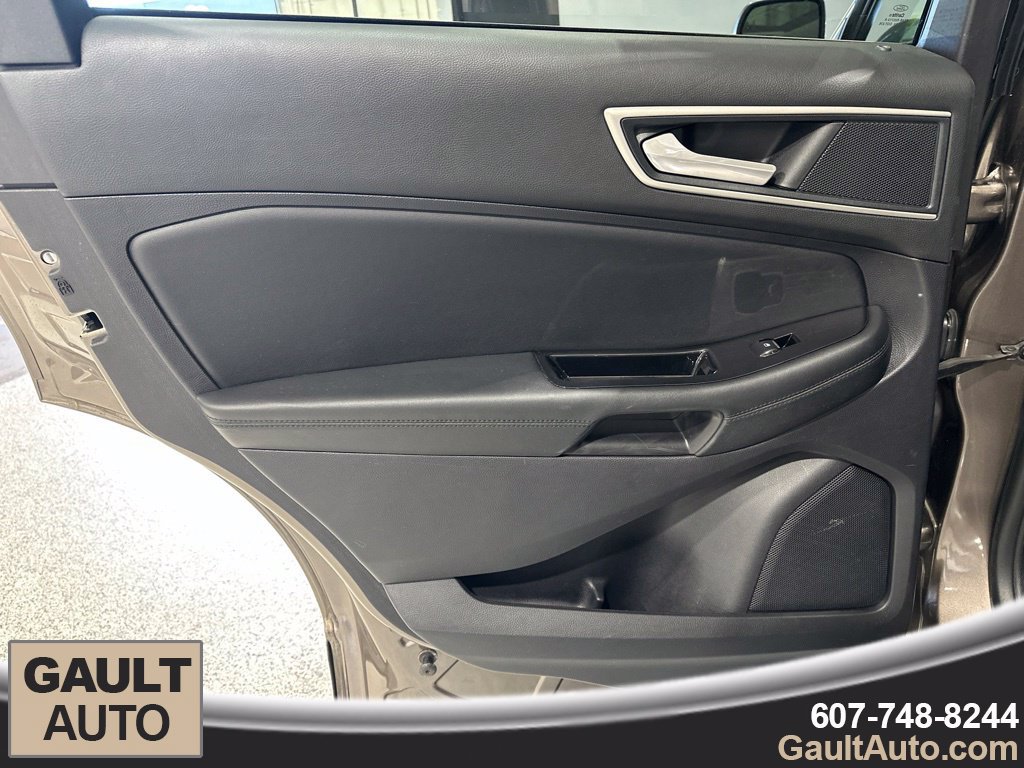 Used 2019 Ford Edge SEL w/ Equipment Group 201A AWD/4WD image 14