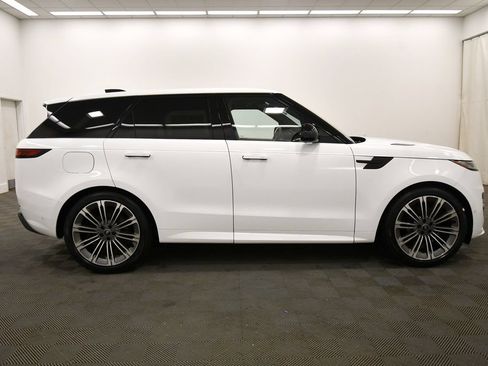 Used 2024 Land Rover Range Rover Sport Dynamic SE AWD/4WD image 8