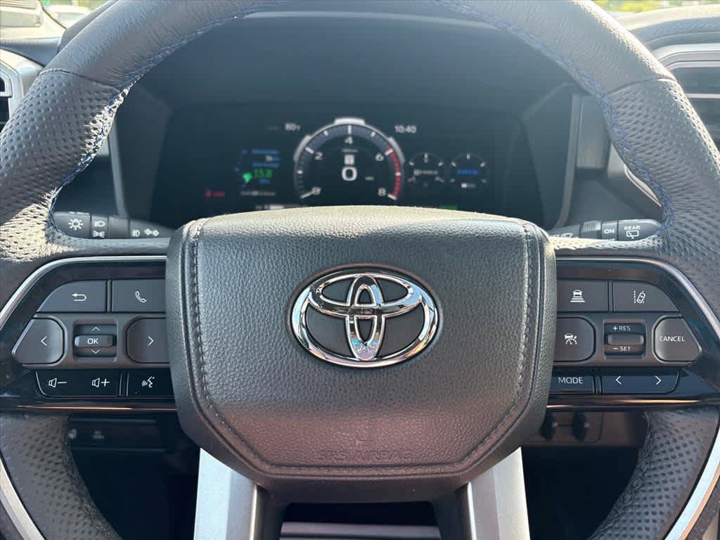Used 2026 Toyota Sequoia Platinum AWD/4WD image 16