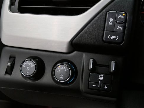 Used 2018 GMC Yukon SLT w/ Open Road Package image 29