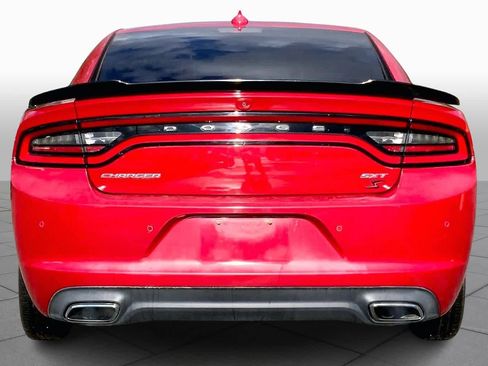 Used 2015 Dodge Charger SXT w/ Driver Confidence Group image 4