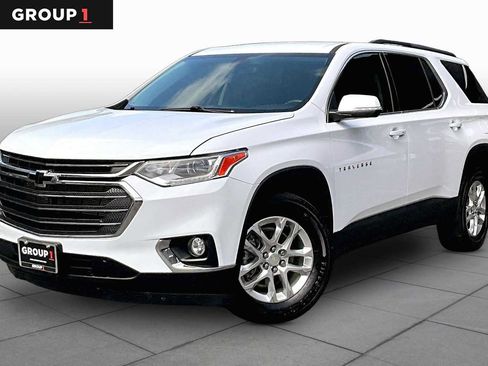 Used 2021 Chevrolet Traverse LT FWD image 1