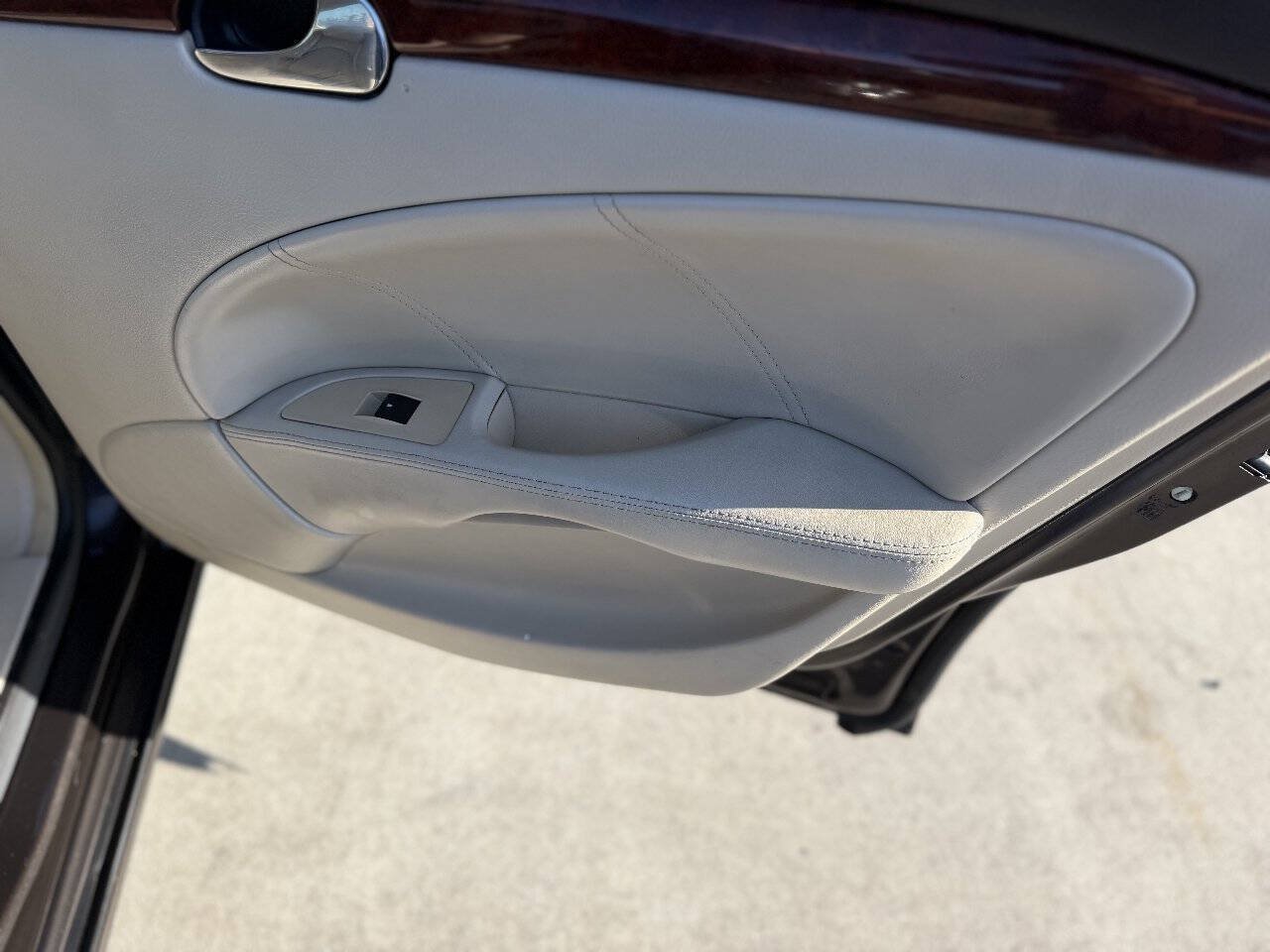 Used 2008 Buick Lucerne CXL w/ Ultra Confidence Package FWD image 20