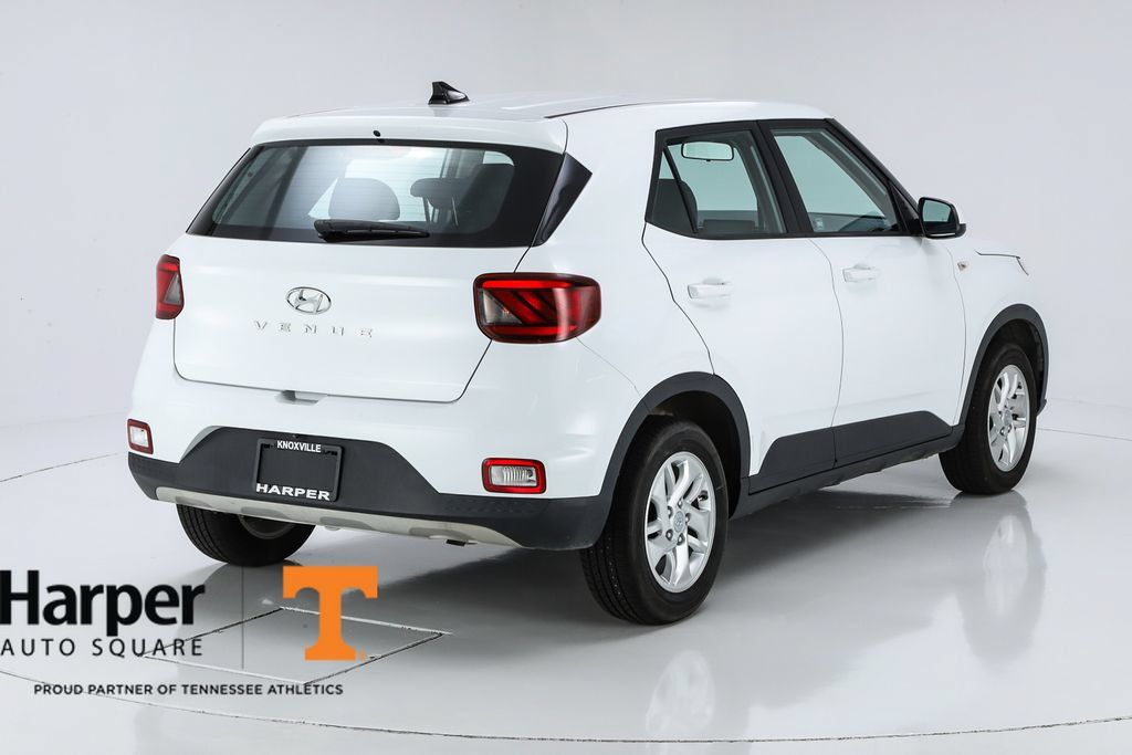Used 2021 Hyundai Venue SE FWD image 44