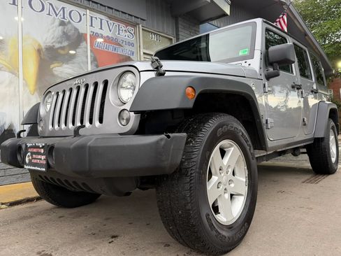 Used 2016 Jeep Wrangler Unlimited Sport w/ Quick Order Package 24S AWD/4WD image 7