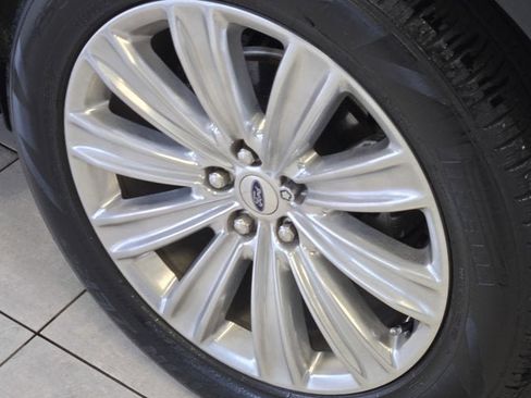 Used 2021 Ford Explorer Limited w/ Equipment Group 301A image 15