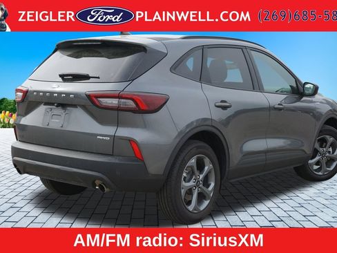 Used 2025 Ford Escape ST-Line w/ Tech Pack #1 AWD/4WD image 5