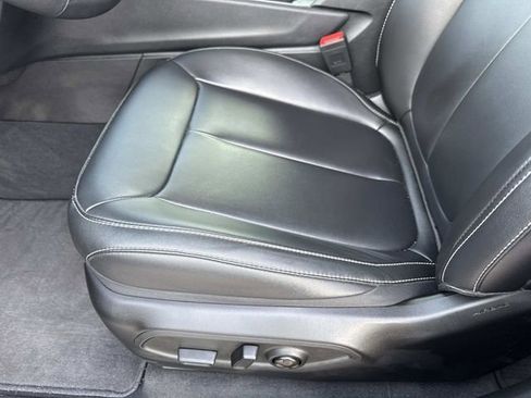 Used 2025 Jeep Grand Cherokee Limited RWD image 19